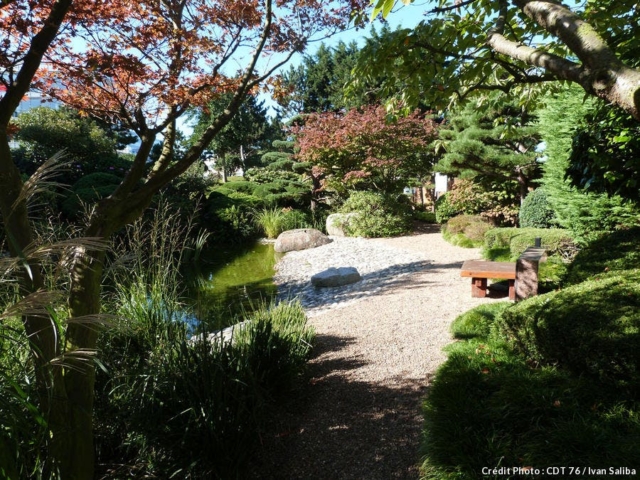 Ce jardin clos créé en 1993 par Yasuko Miyamae et Samuel Craquelin afin de sceller le jumelage entre les ports d’Osaka et du Havre